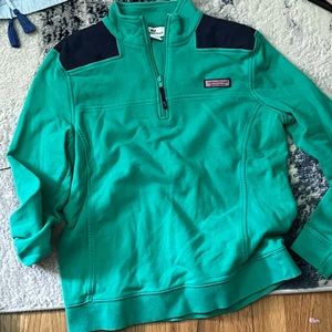 Woman's xs vineyard vines pullover